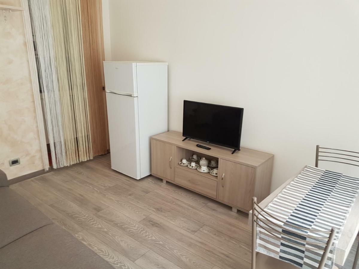 Ferienwohnung Sant Ambrogio Flat Mailand Exterior foto